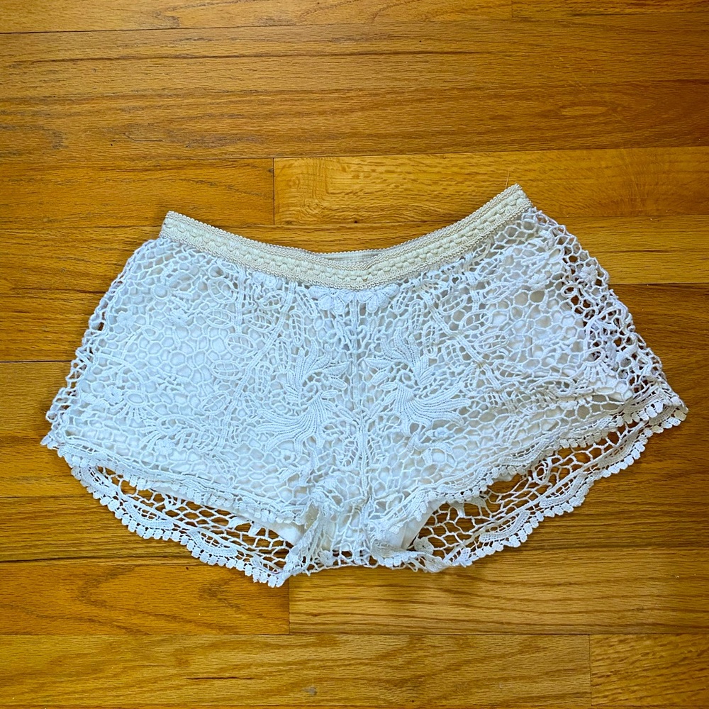 Lace shorts - white -floral